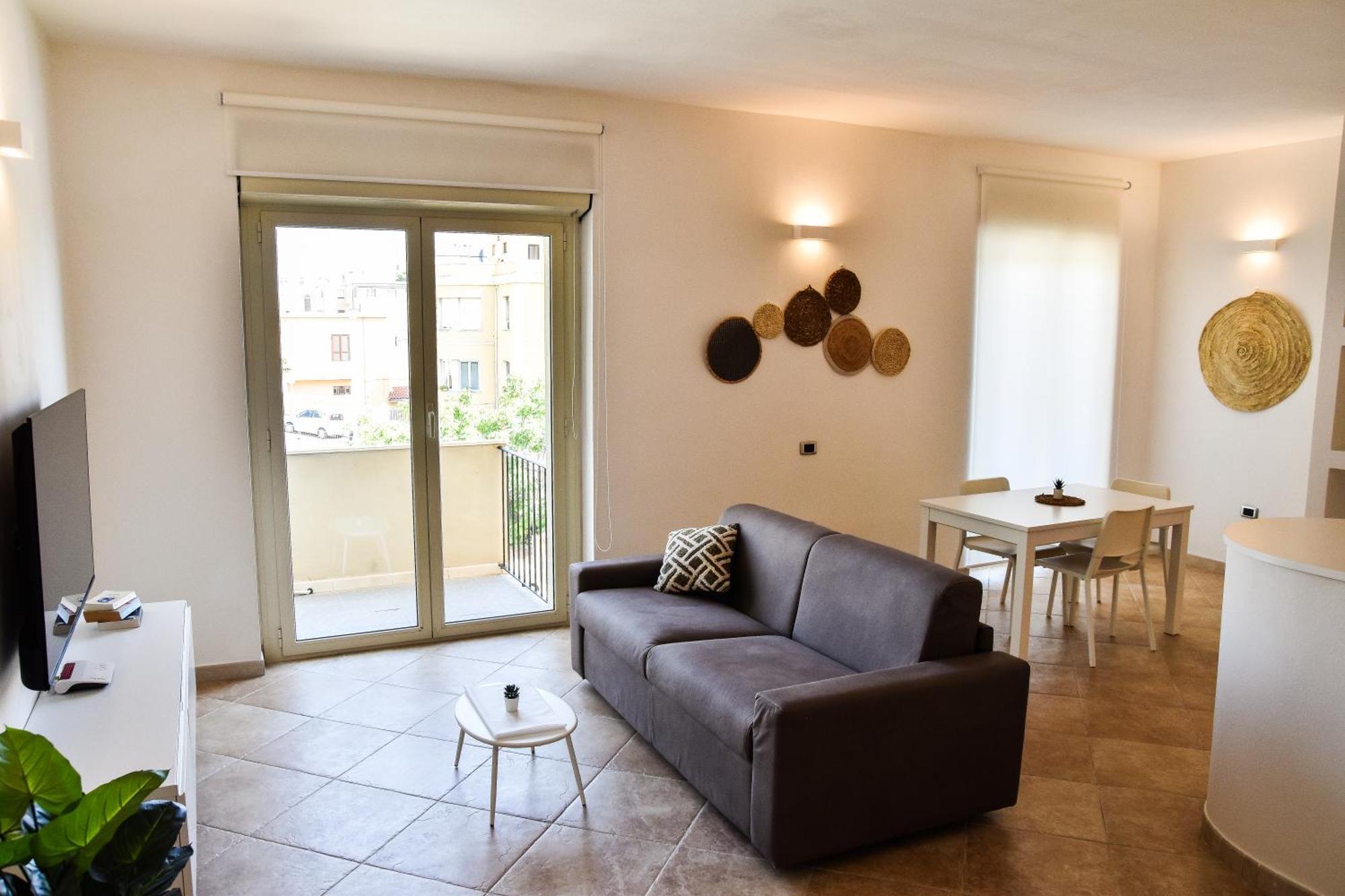 Sunshine Apartment - Appartamento Vicino Al Mare, Cagliari, Sardinia ภายนอก รูปภาพ